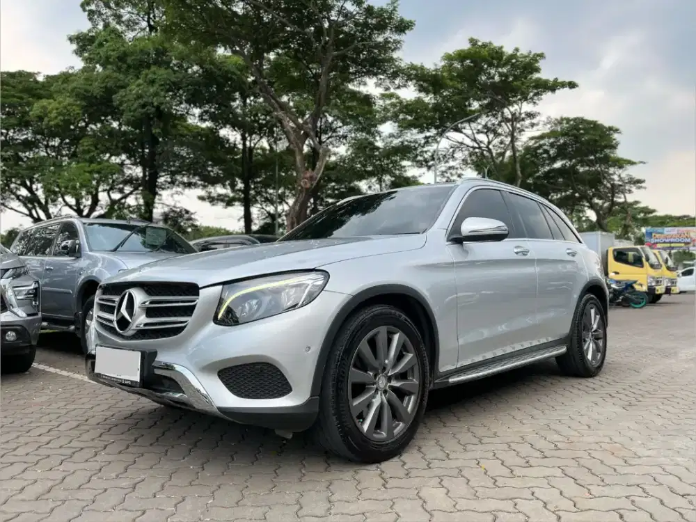 [ KM ANTIK ] MERCEDES BENZ MERCY GLC 250 AT MATIC 2015 ABU