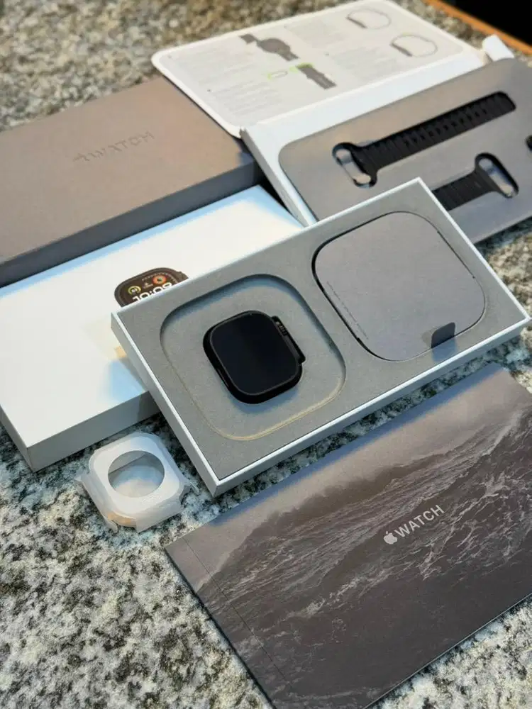 Apple Watch Ultra 2 ( GPS + Cellular) 49mm