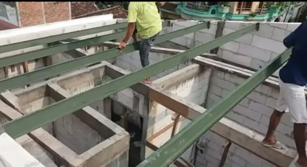 Rangka CNP penutup atap spandek