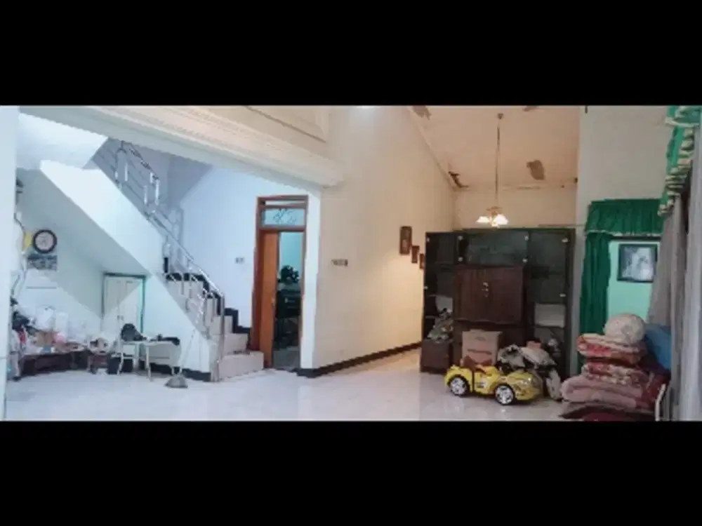 Rumah 2 lantai asri siap huni, Taman Kopo Indah