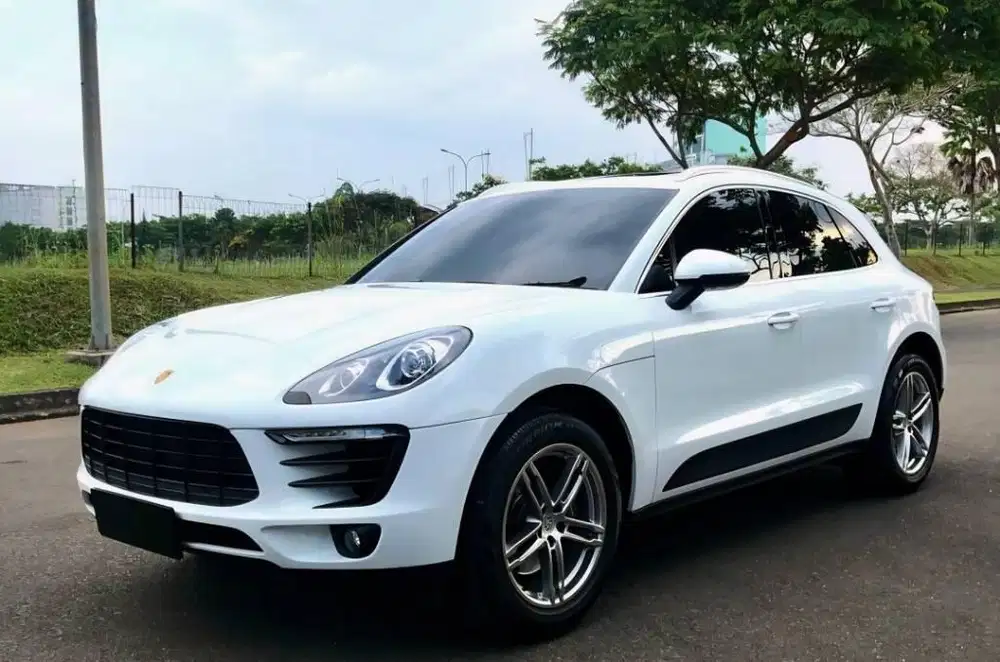 Porsche Macan PDK 2016/15 Putih Termurah