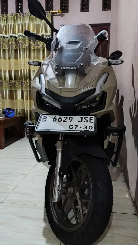 Adv ABS tipe tertinggi mulus sangat kayak baru full acesories no minus