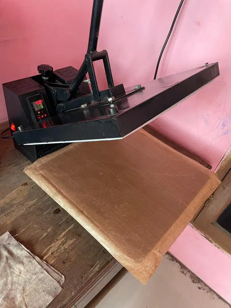 Mesin Press Baju