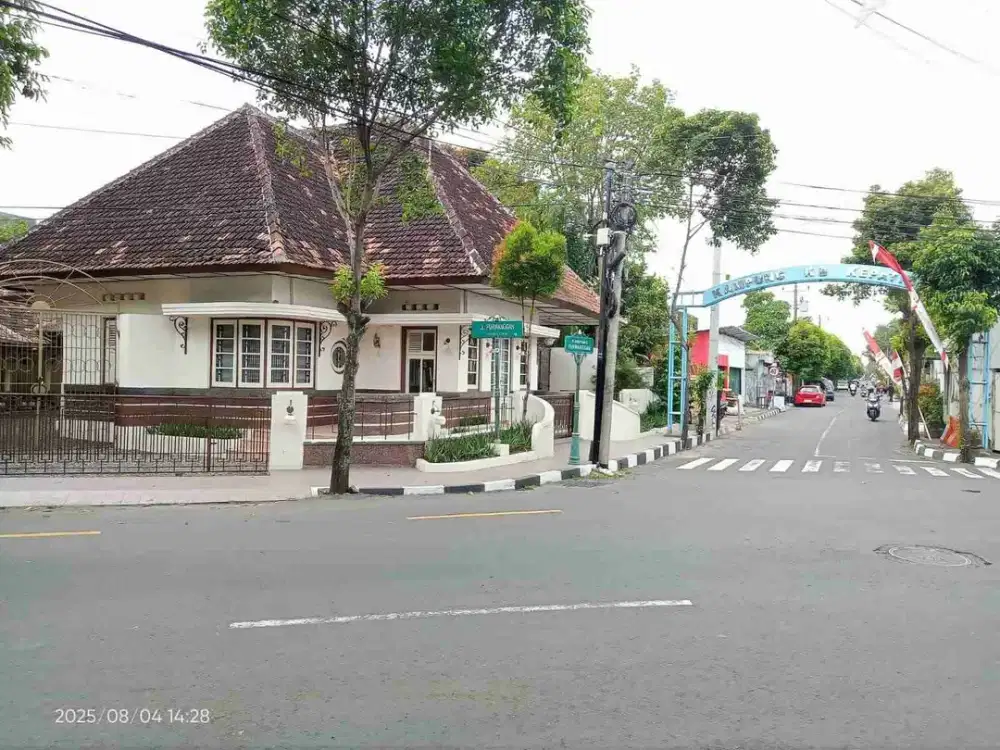 RUMAH BELANDA