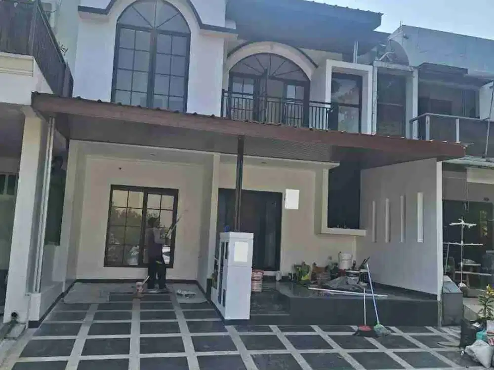 Rumah 2 Lantai Sudah Renovasi Dalam Cluster Emerald Bintaro