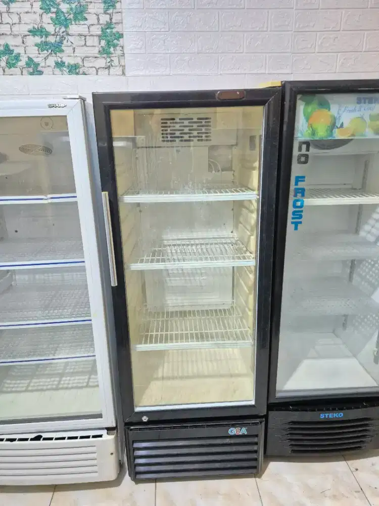 SHOWCASE GEA 200L