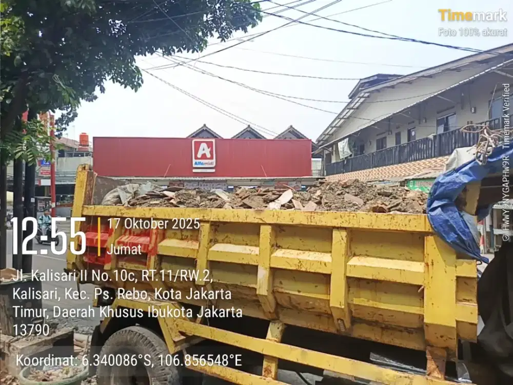 Jasa buang puing dan tanah