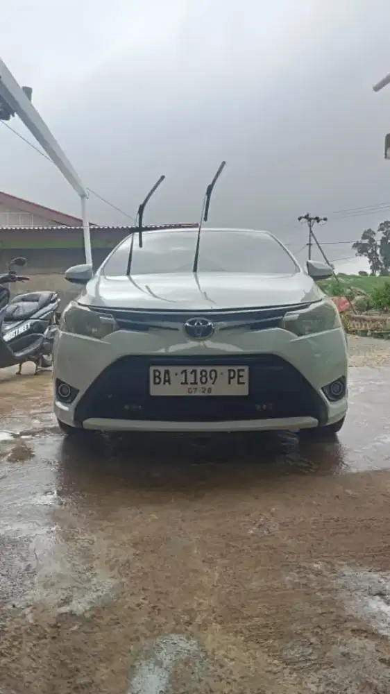 Bismillah, di jual mobil vios 2014