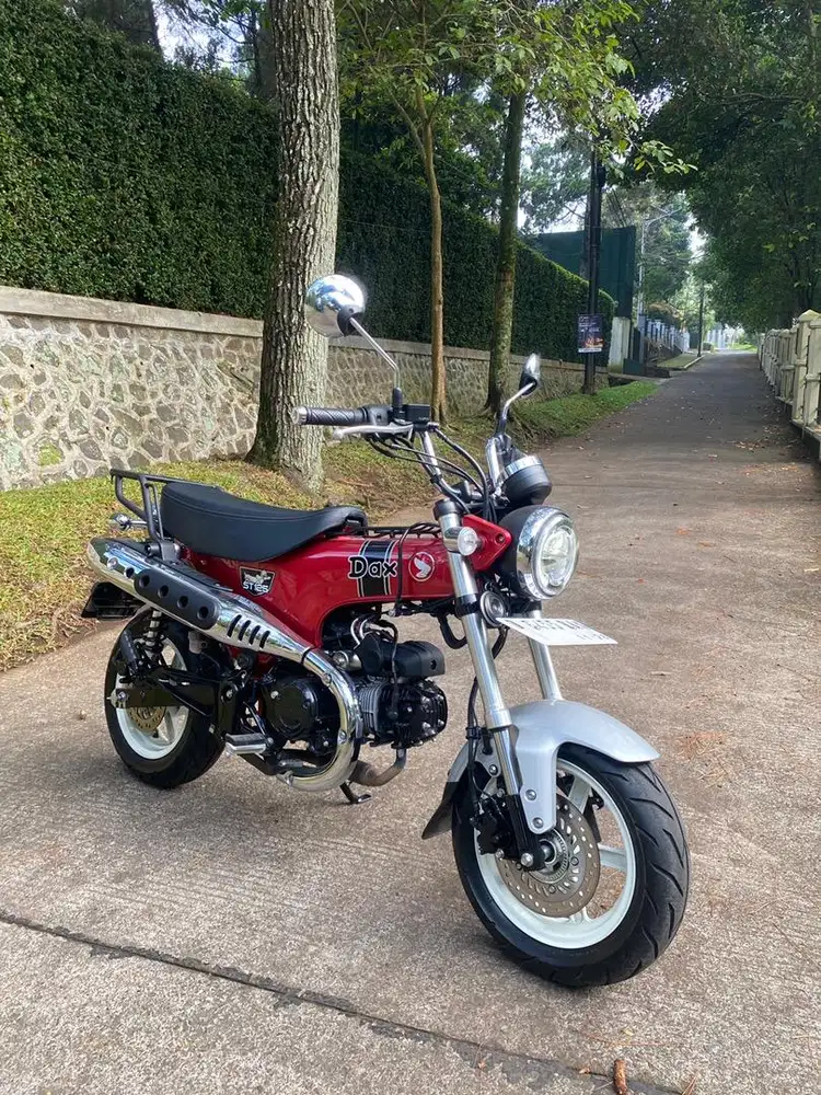 Honda dax 125