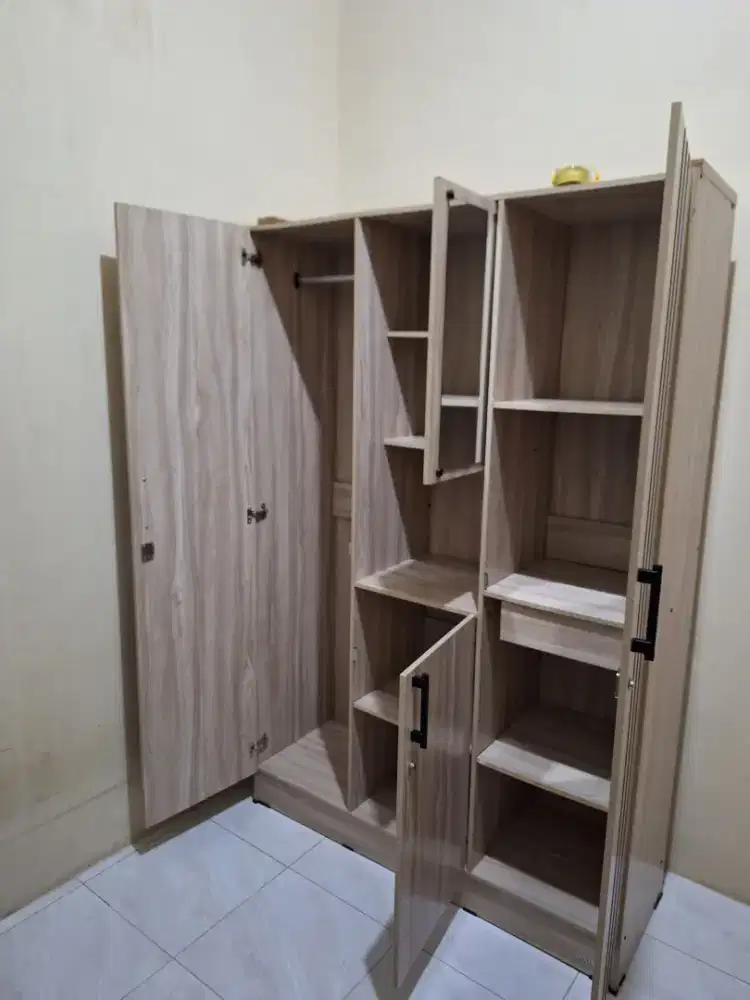 Jual barang Spring bed, lemari dan kompor gas.