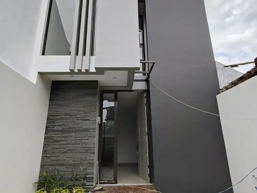RUMAH BARU MODERN TROPIS MINIMALIS DI KOMPLEK BATU INDAH BATUNUNGGAL