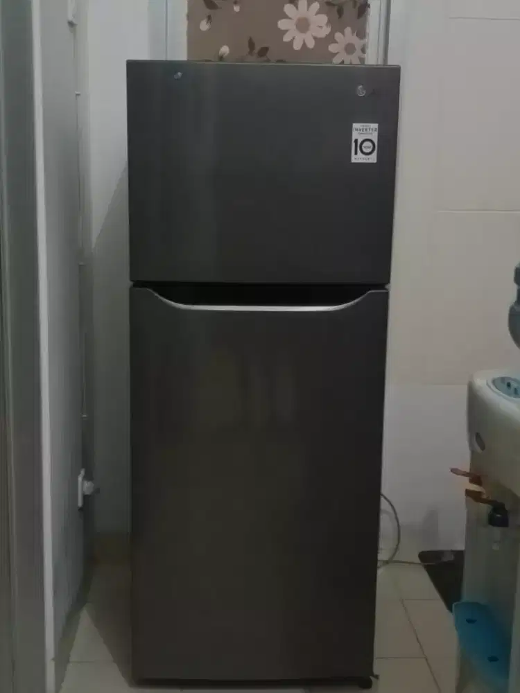 di jual kulkas LG inverter