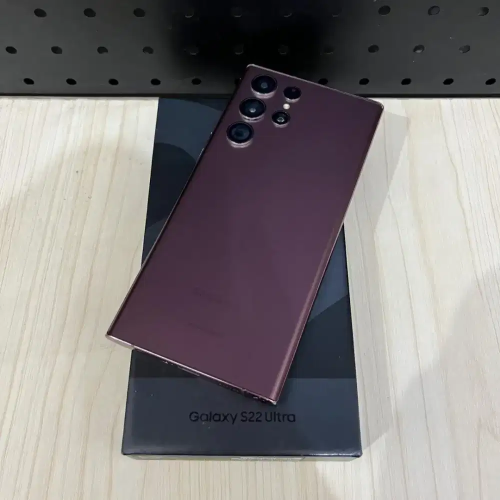 Samsung S22 Ultra 12/256 Resmi di eleven cell