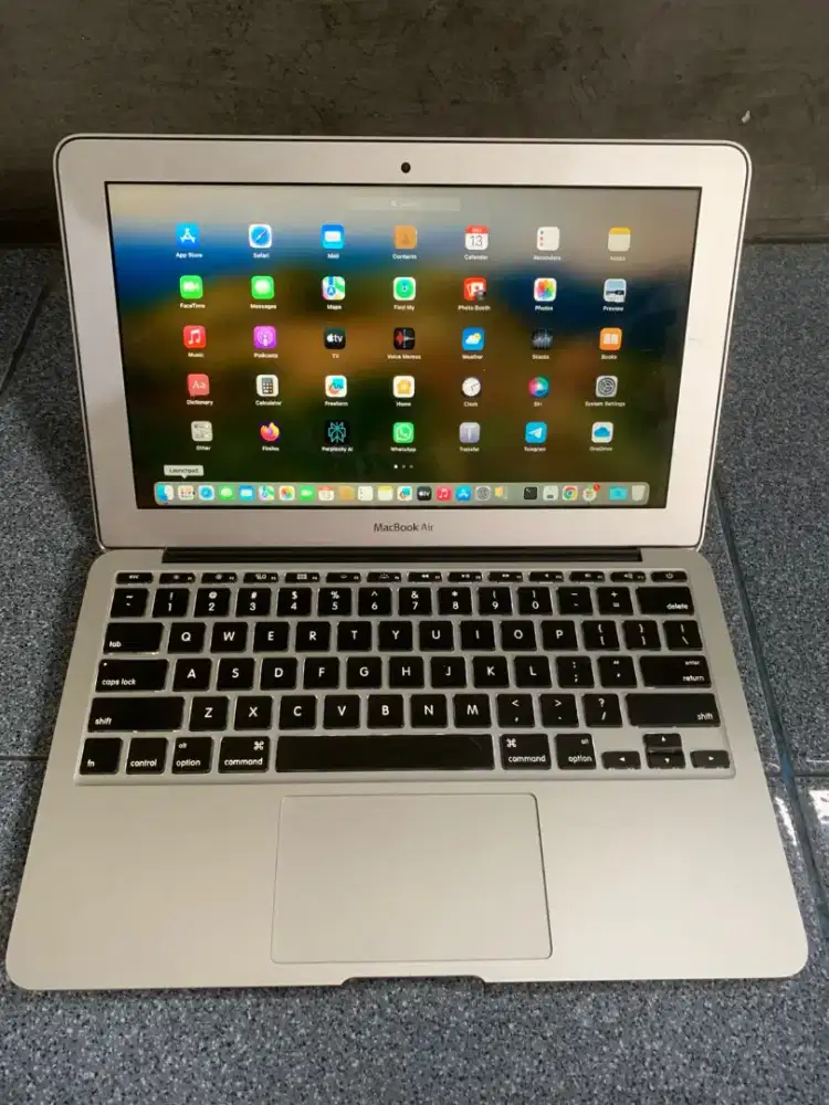 macbook air 2013 os sonoma full apps, iklan di baca ya