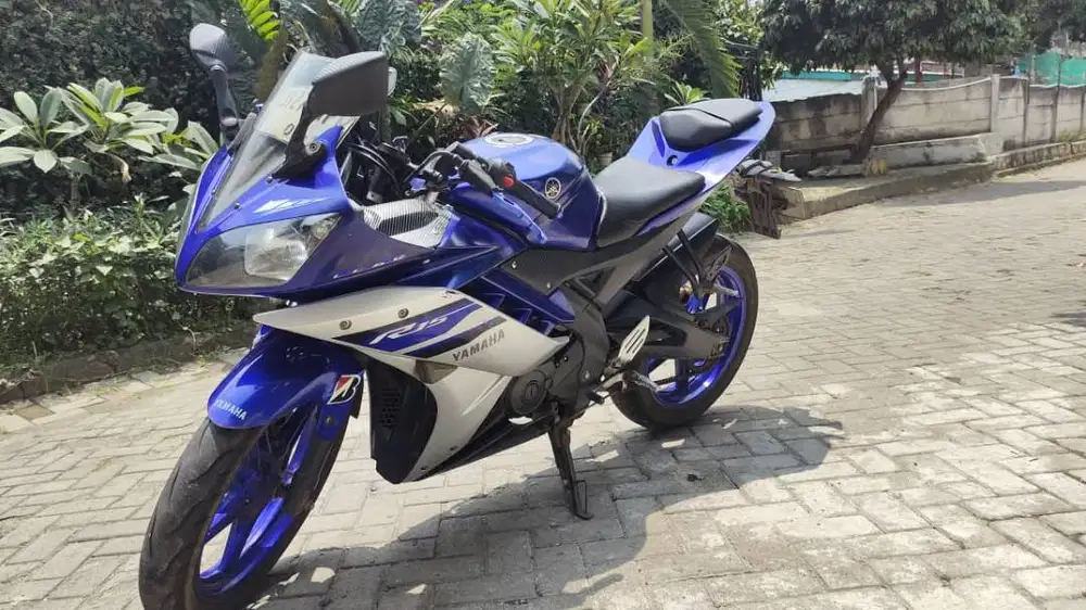 Dijual Yamaha R15 V2 2016 12jt