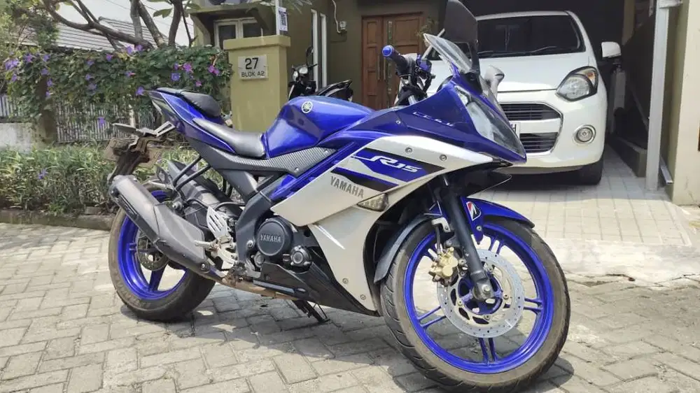 Dijual Yamaha R15 V2 2016 11jt