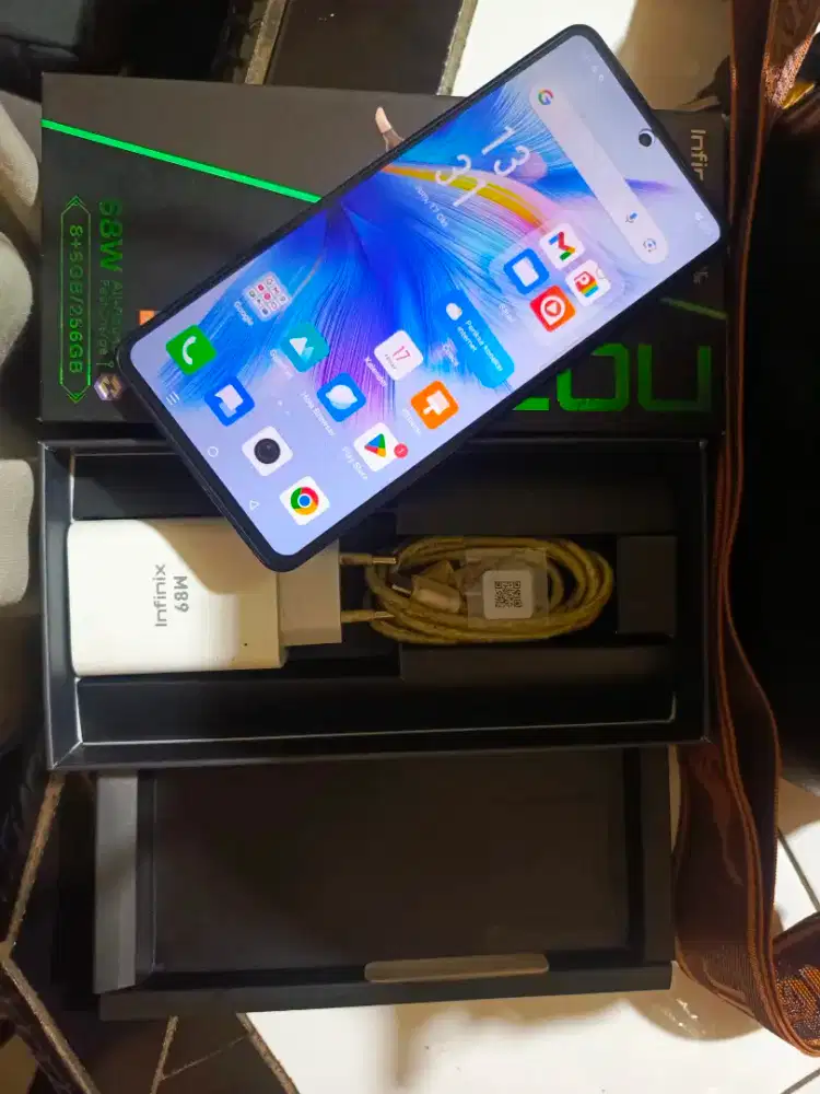 Infinix note 30pro 8/256