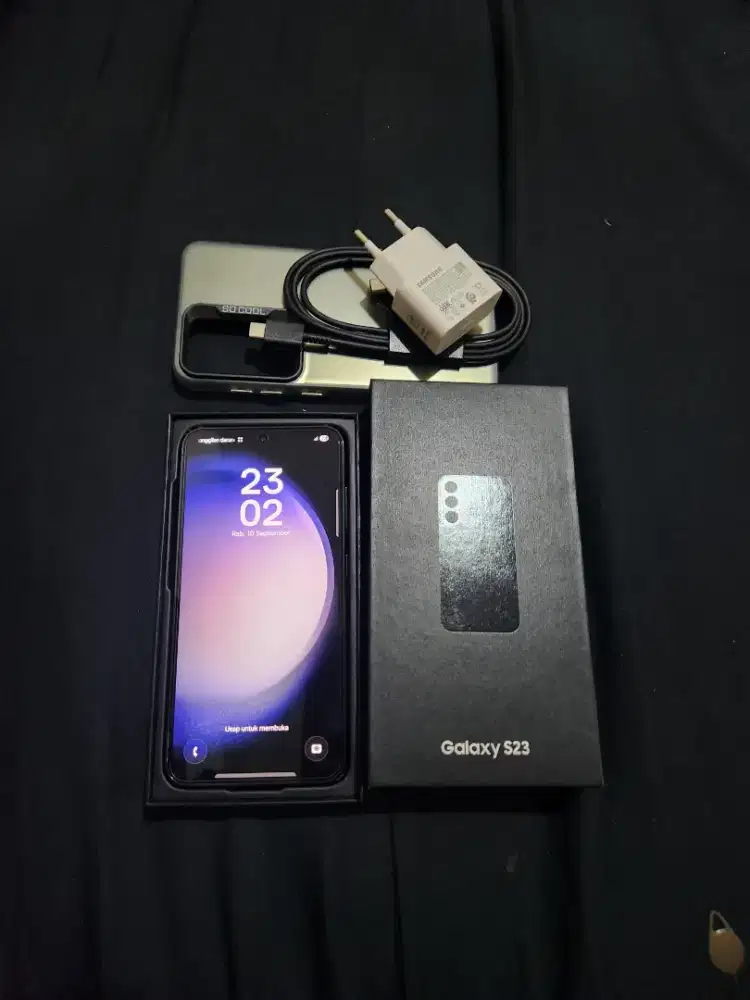 Jual hp bekas Samsung s23 5g 8/256 terawat siap pakai free adaptor