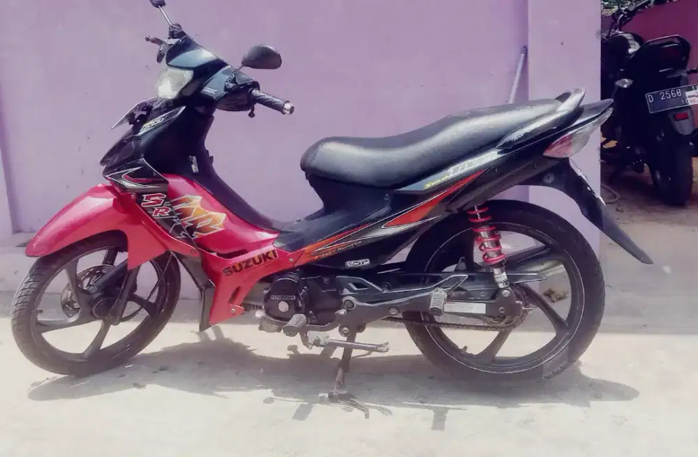 Suzuki smash Titan mulus original BPKB STNK pajak of tt by ok mongho