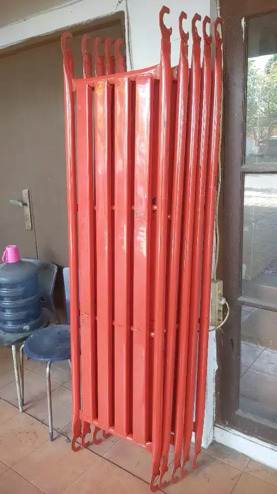 Cat walk untuk scaffolding