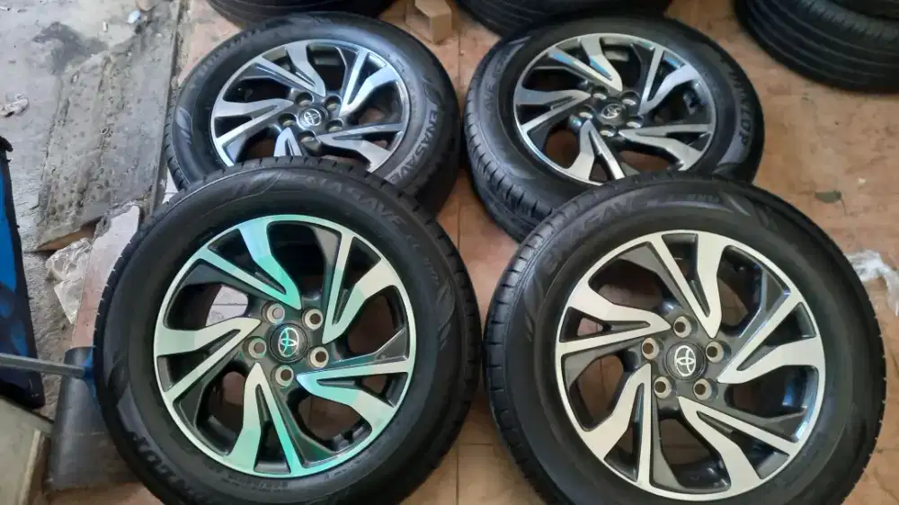di jual velg reborn facelift original ban dunlop kondisi 98% nik 2025