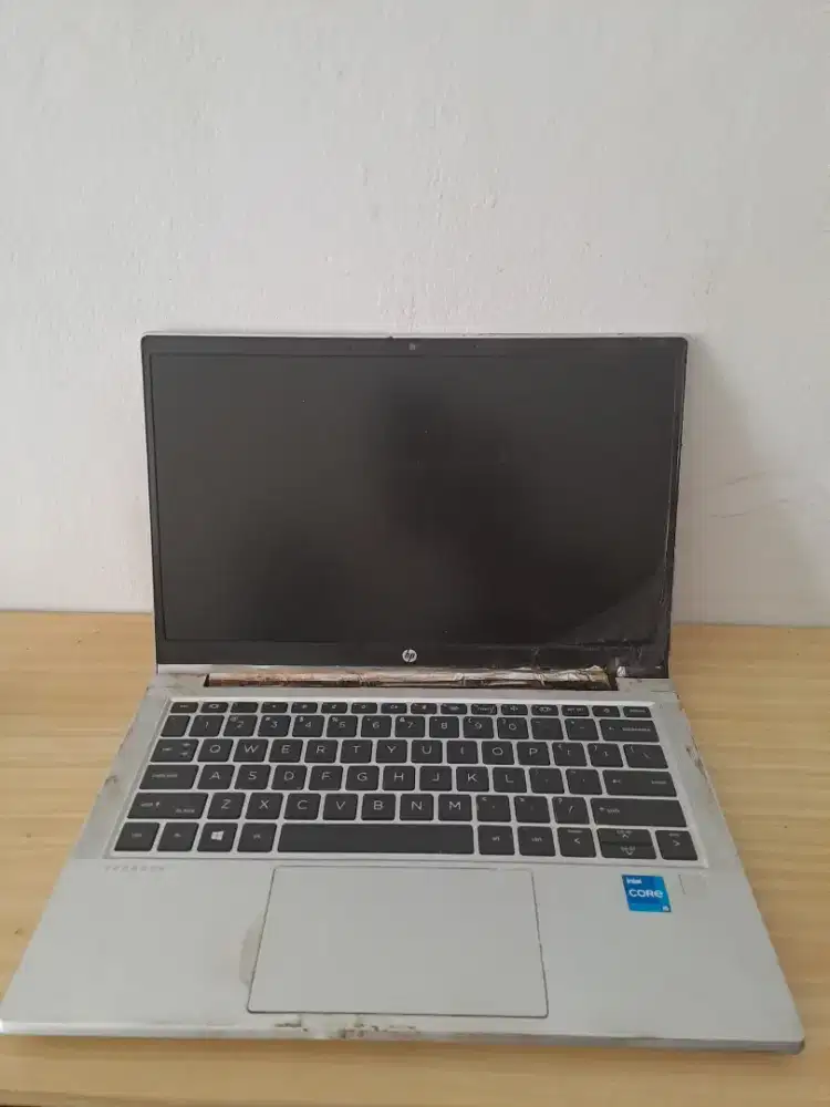 Laptop minus merk HP probook 430 G8