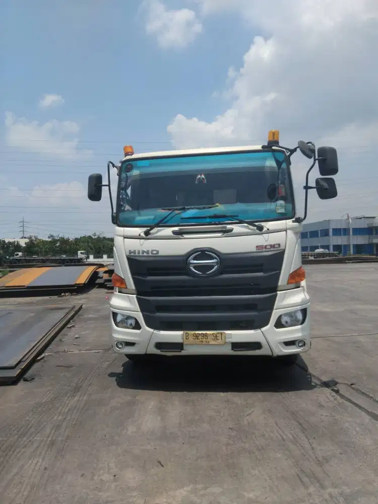 Jual Mobil Kontainer Hino Kondisi Mantap 2020
