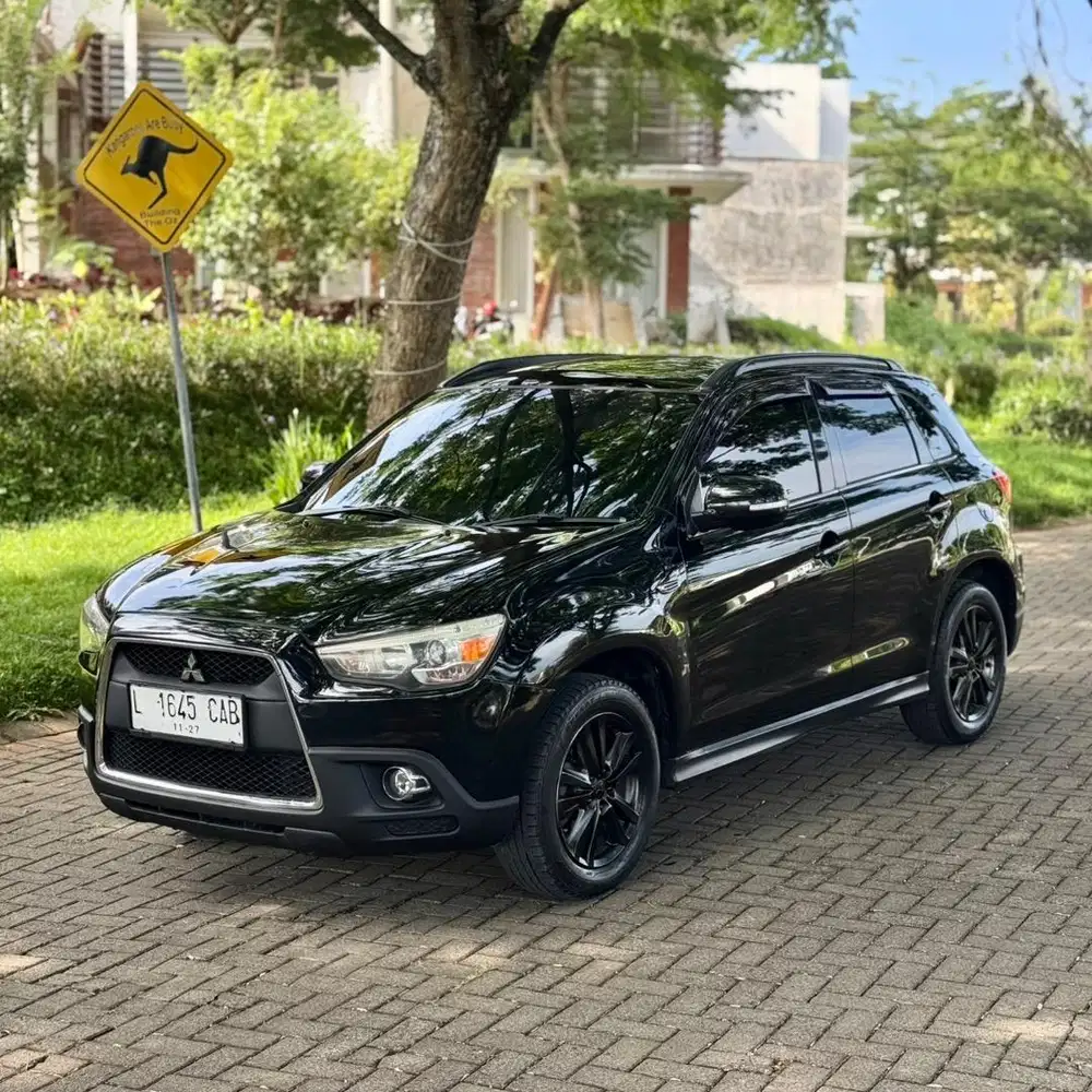 Outlander Sport PX Panoramic LOW KM 90rb