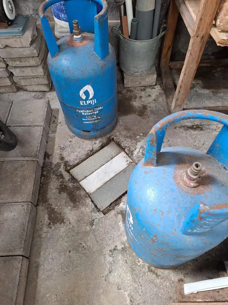 Gas LPG 12 biru