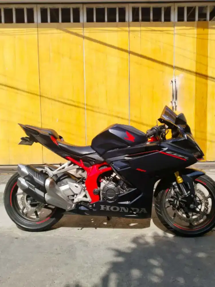 CBR 250;CC thn 2023 cash. Bali dharma motor.