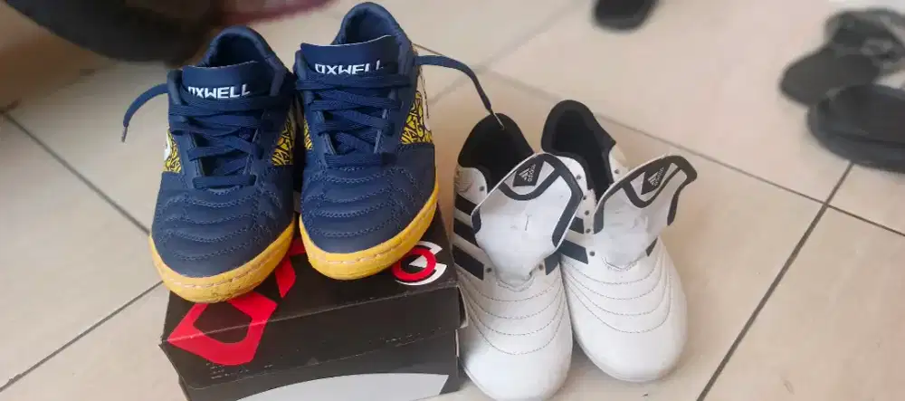 sepatu futsal di jual