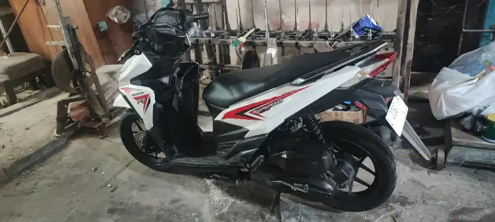 Vario 125 led old