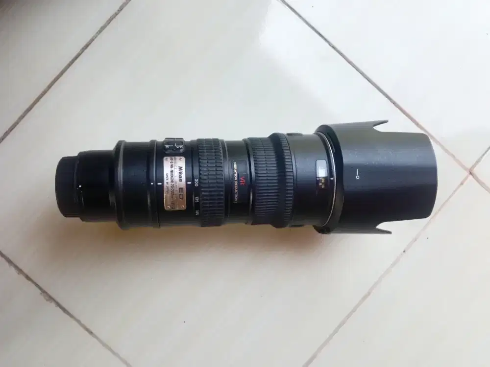 Lensa Tele NIKON 70-200mm f2.8 VR-1 bukan Canon, Sony, Fujifilm