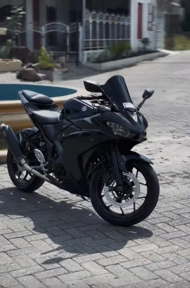 Yamaha r25 tahun 2015