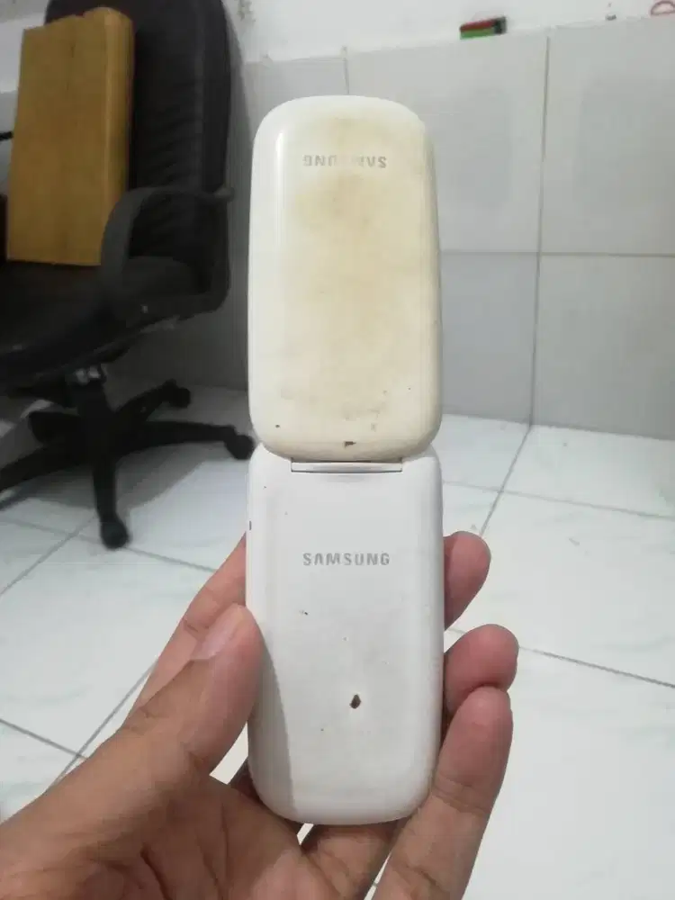 JUAL HP SAMSUNG LIPAT TIPIS 2 KARTU
