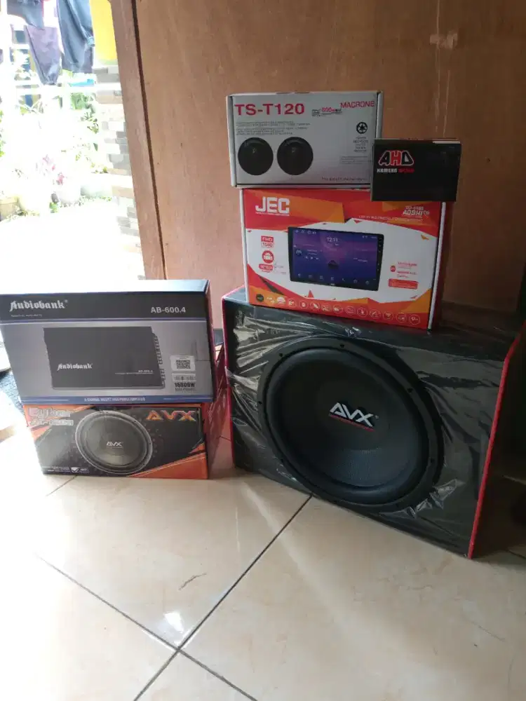 1paket audio lengkp dengan android nya 2jutaan sajah garnsi