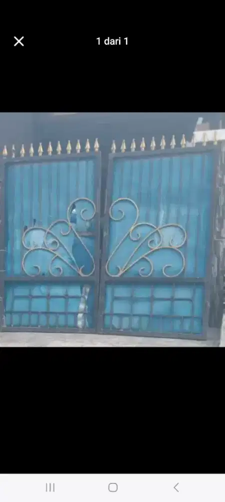 Pagar sama tralis pintu