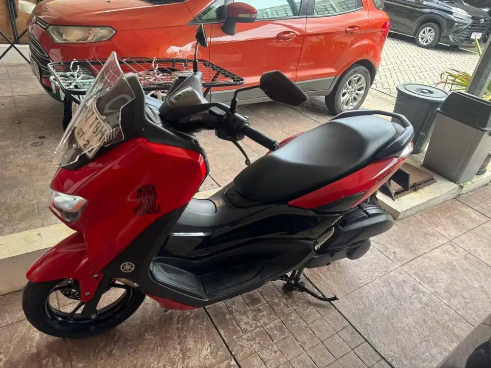 Yamaha NMAX 2023 Red 2tone Low KM Mulus