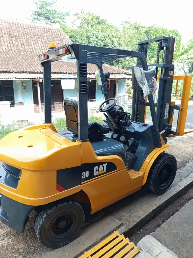 Forklift 3 Ton 2020 Caterpillar