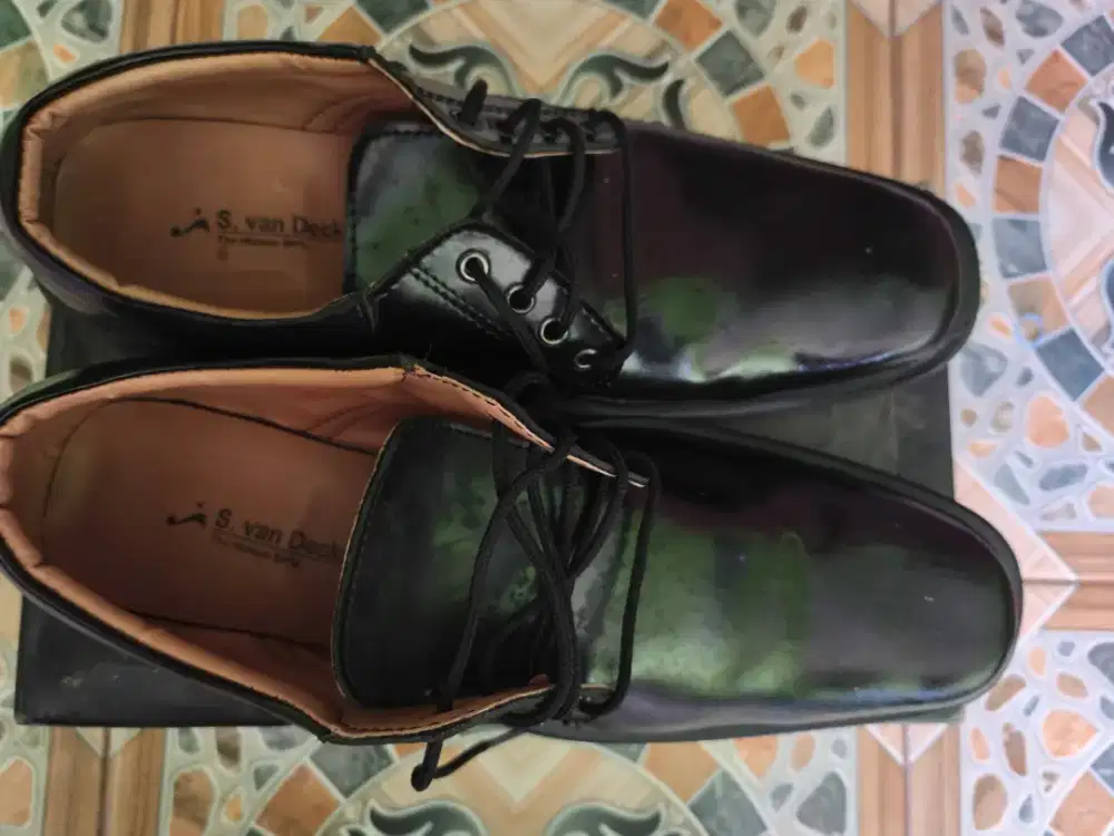 Sepatu Pantofel