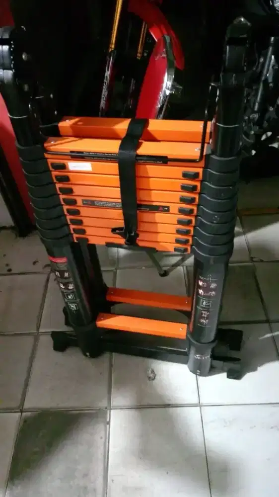 TANGGA TELESKOPIK DOUBLE LADDER 8 METER