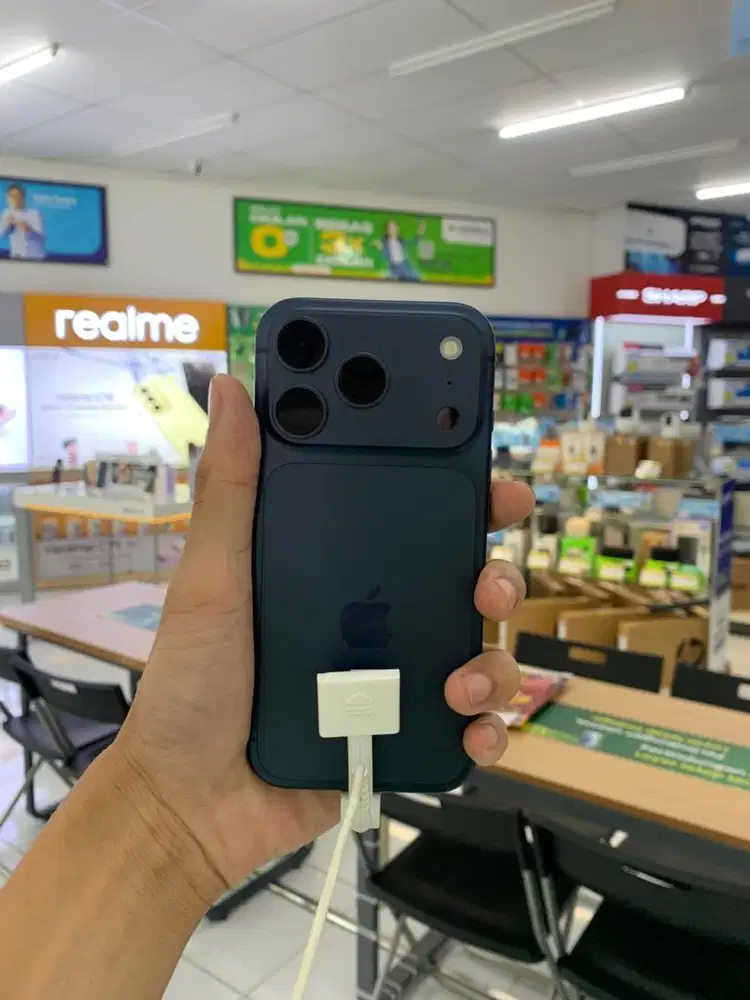 KREDIT IPHONE 17 PRO 256GB Bunga 0% & Gratis 1x Cicilan