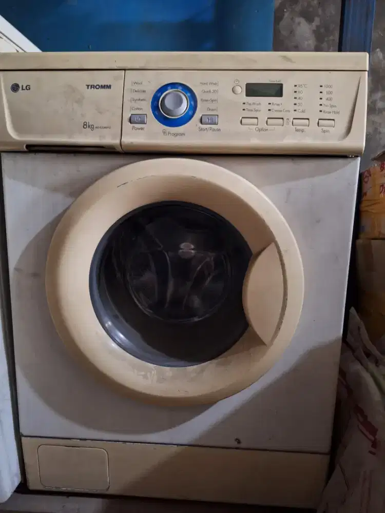 Mesin cuci LG 8 kg tabung depan