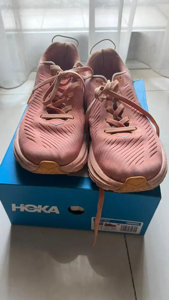 Sepatu Hoka Second (Bisa Nego)