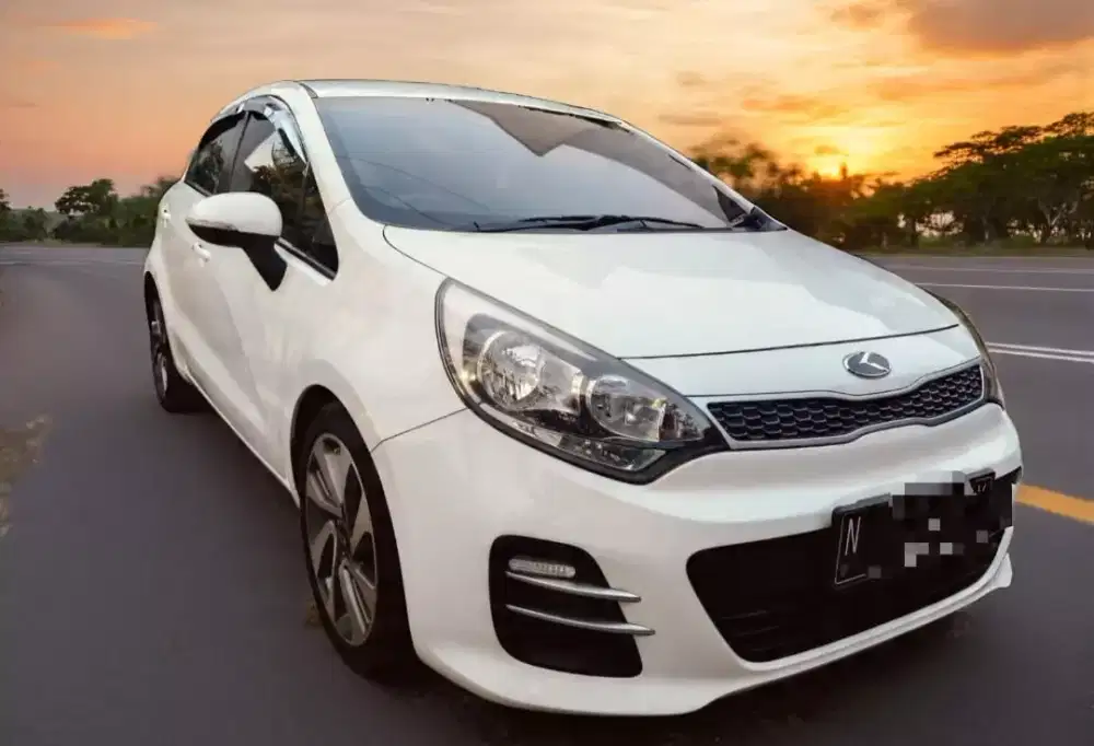 KIA Rio1.4L AT tipe Platinum tipe tertinggi 2016