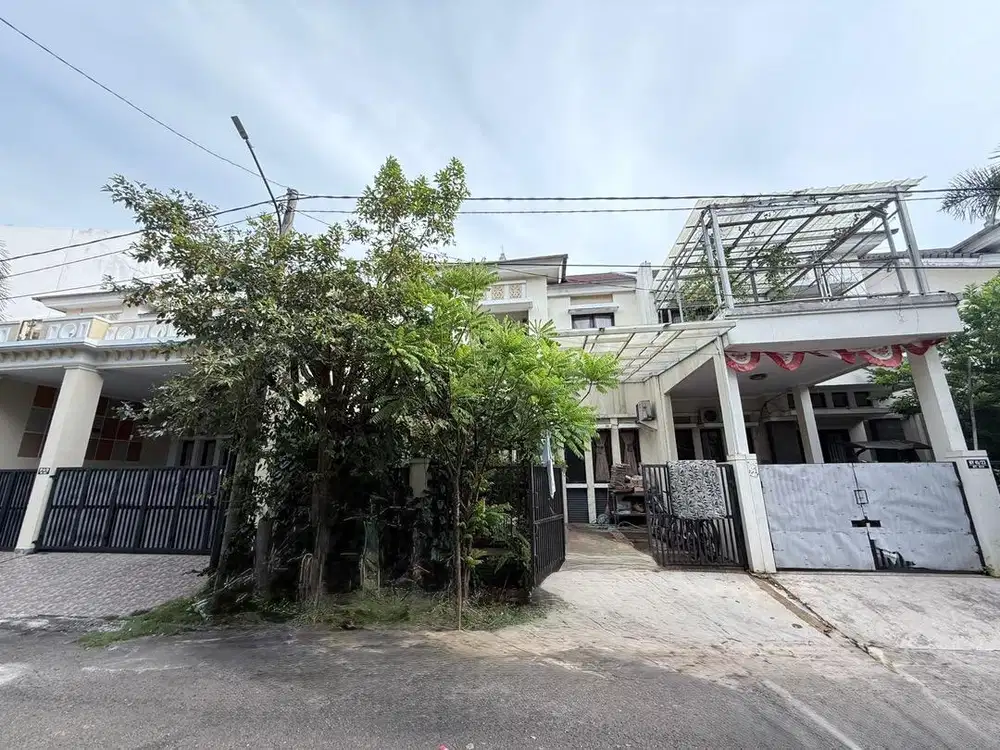 Rumah Murah Hadap Taman di Aralia Harapan Indah Bekasi