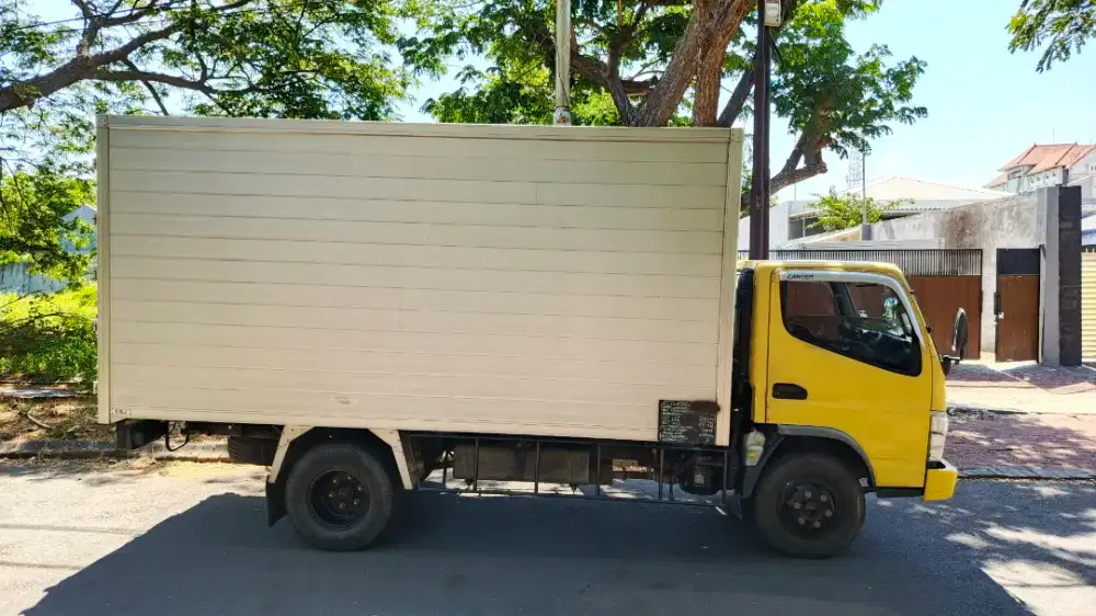 Fuso Canter PS125 2009 4x2 Istimewa