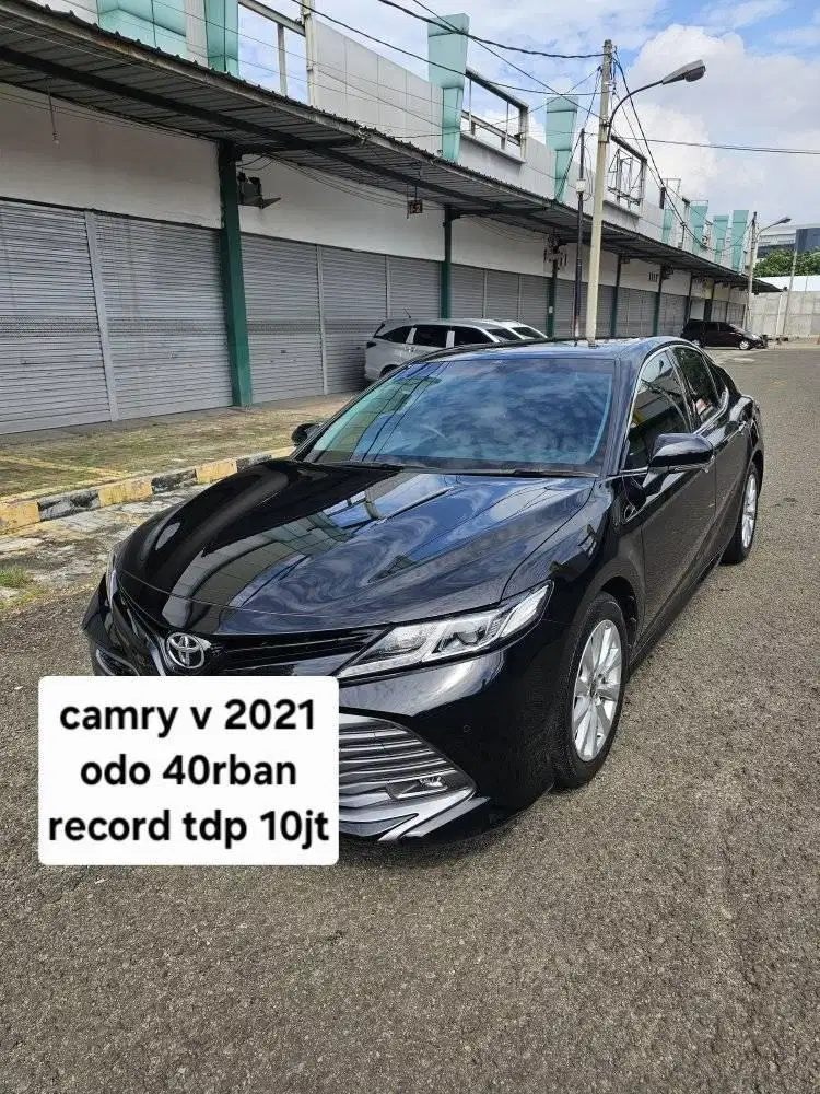 Toyota Camry V 2021 tdp 10jt 2022 / record  2020 hitam