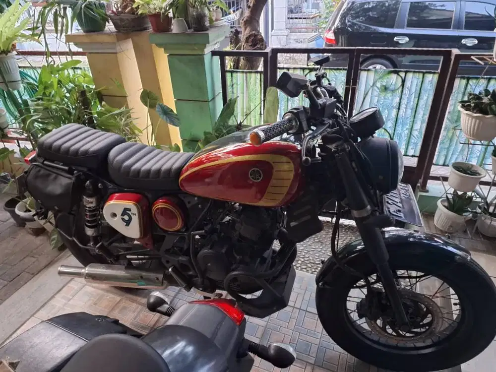 Jual Yamaha Scorpio 2011 ( Retro Royal enfil)