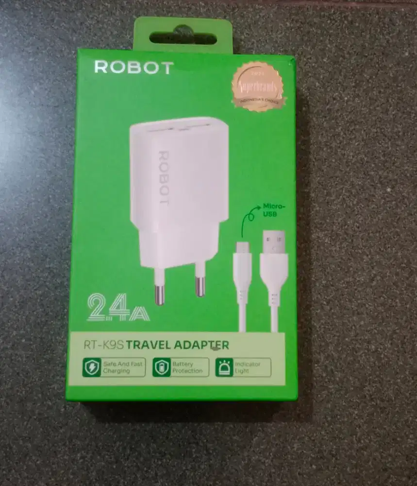 Charger baru beli, baru dicoba gak dipake lagi.